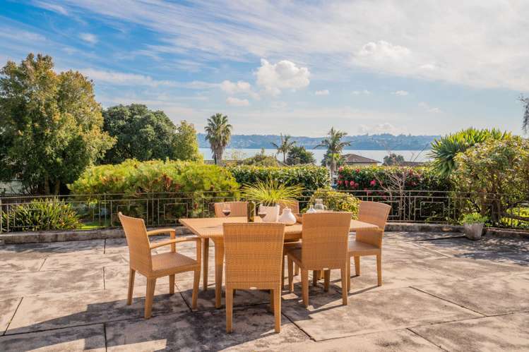 22 Boyd Avenue Mangere Bridge_15