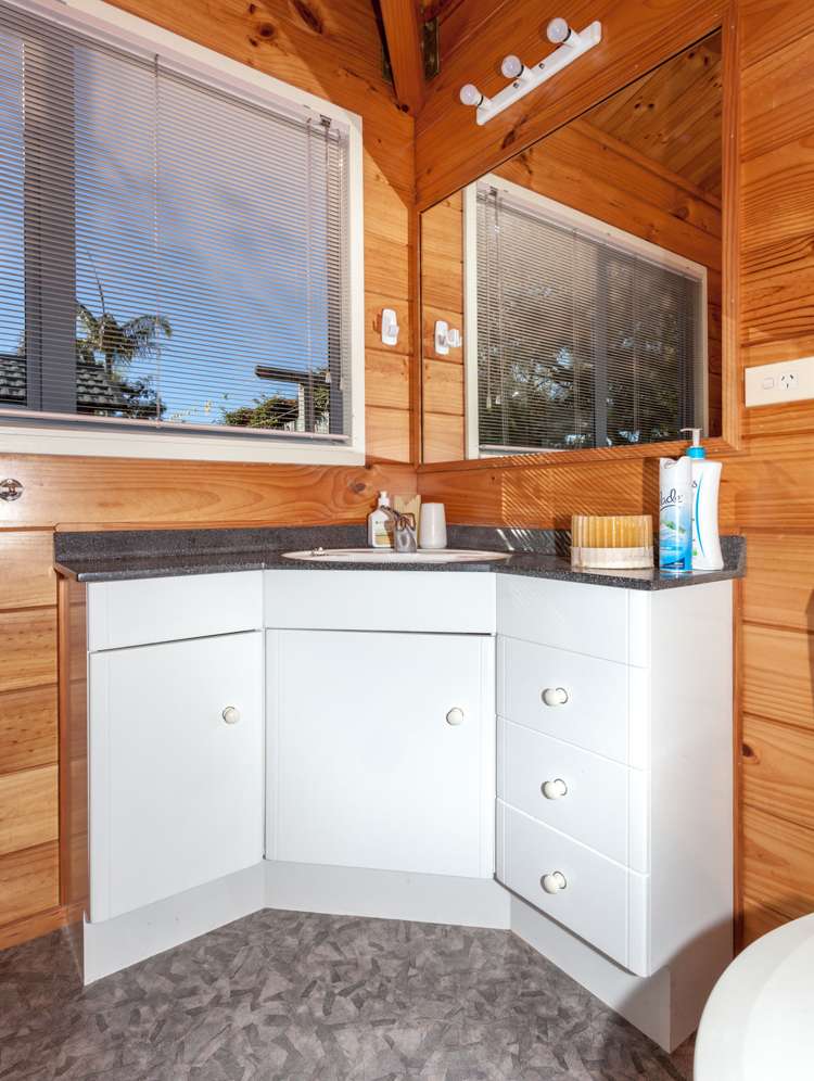 16 Pleasant Place Pauanui_12