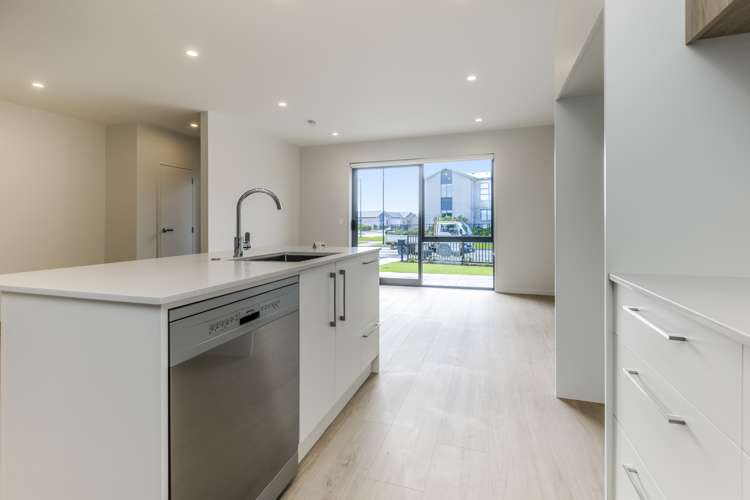 23 ADLAM LANE "WAIATA SHORES" Takanini_9