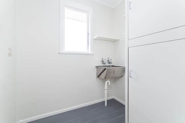 75 Selwyn Crescent Forrest Hill_11