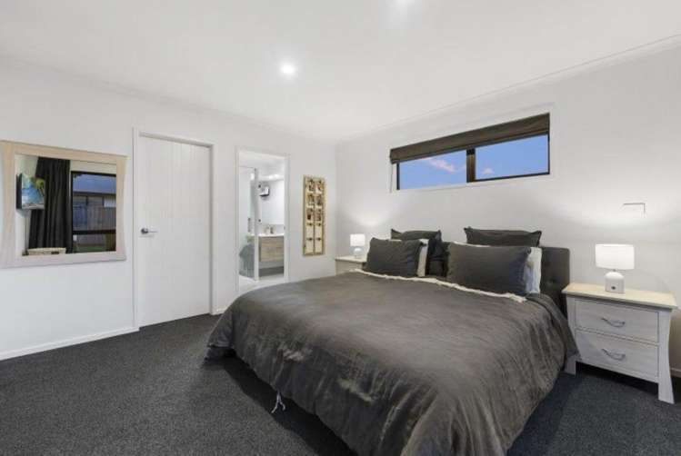 7 Kotare Drive 11581_7