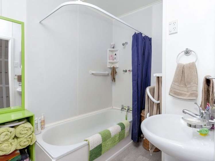 20 Trotter Avenue Waiomu_17