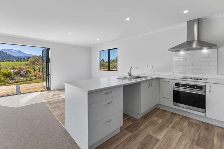 62 Kowhai Crescent Ohakune_10