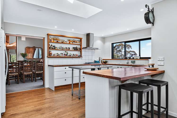 1080 Mapara Road Whakaipo Bay_5