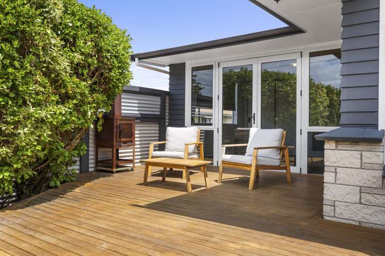 129 Riverbend Road Onekawa_12