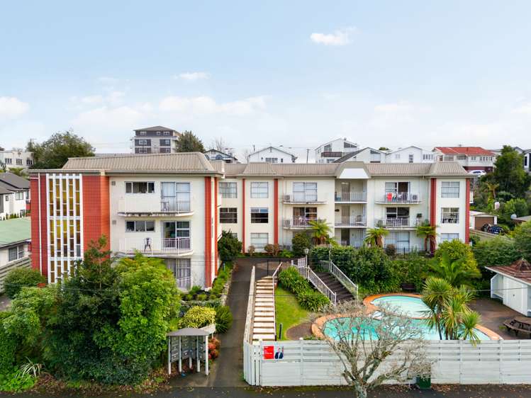 12/10 Hunter Street Hamilton Lake_14