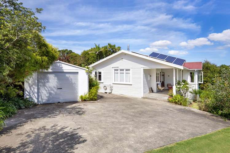 3 Rose Street Raglan_9