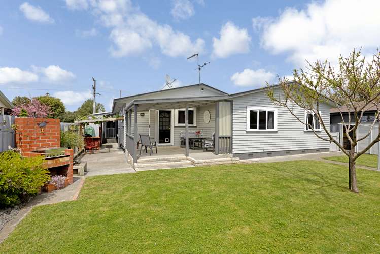 56 Meeanee Road Taradale_19