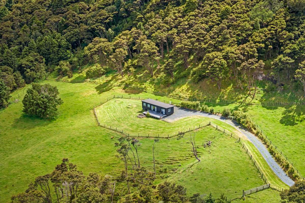 2/399 Whitmore Road_2