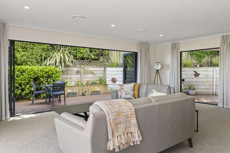 24 Heathcote Street Central_14