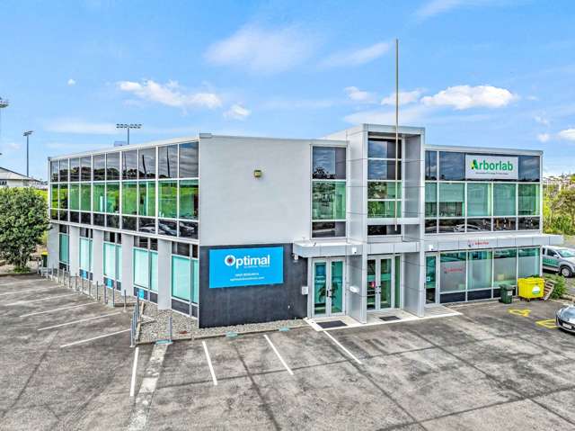 OFFICE AT THE GATEWAY TO ROSEDALE