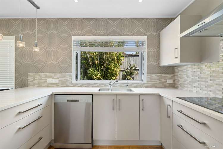 2/31 Elliot Street Howick_6