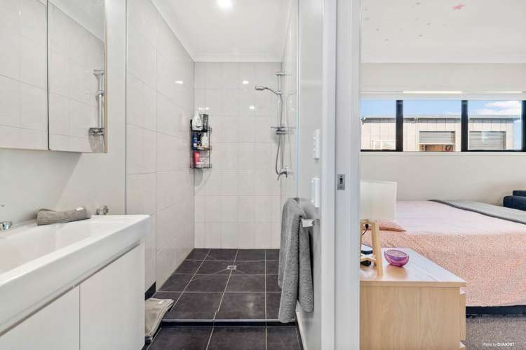 24 Seagrove Road Waiau Pa_17