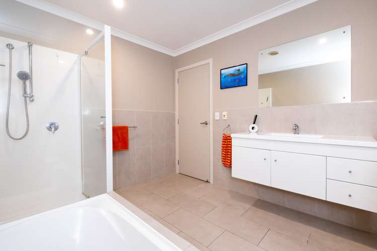 36 Allens Lane Clive_14