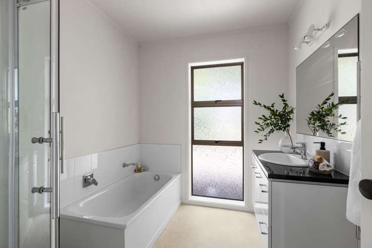 230a Beach Road Campbells Bay_21