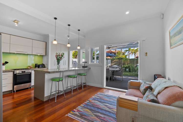 3 Braemar Terrace Mount Albert_13