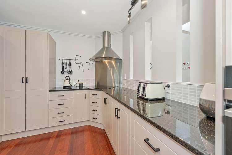 7 Merlin Close Huntington_7