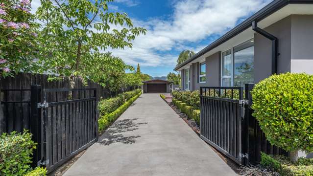 31 Downing Street Hoon Hay_2