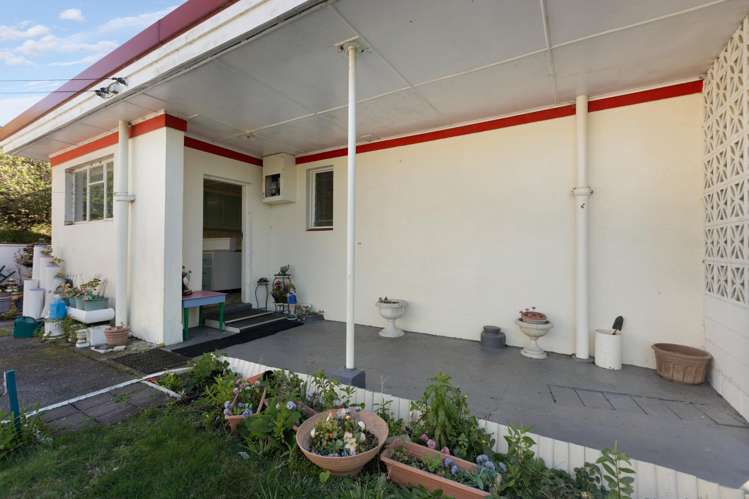 57 Tarawera Road Johnsonville_12