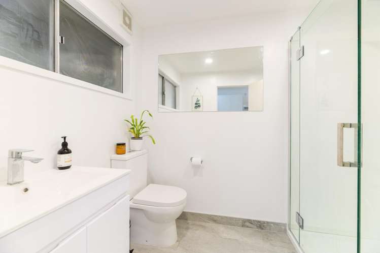 2/120 Lynbrooke Avenue 1644_8