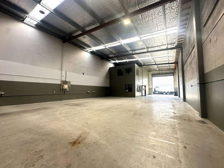 2/27 Cain Road Penrose_1