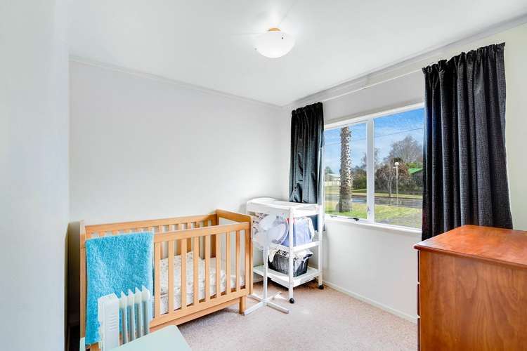 300 Shakespeare Street 11373_6