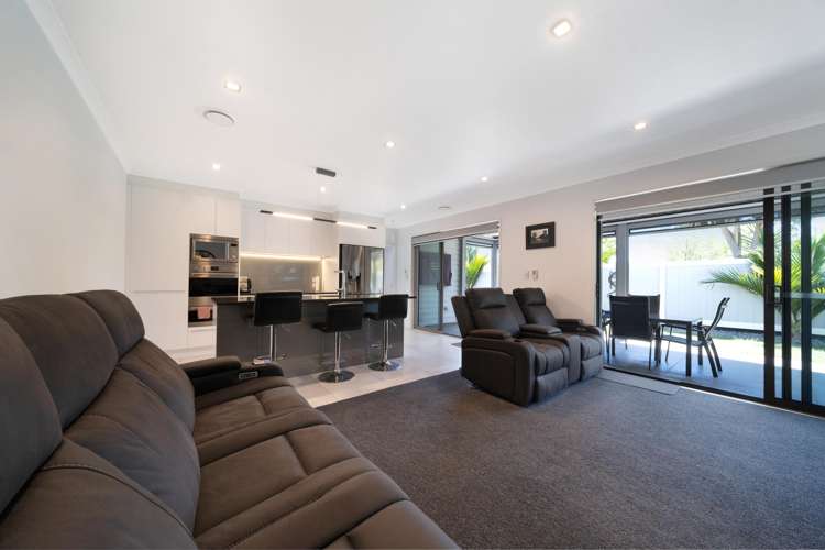 154 Boord Crescent Kumeu_9