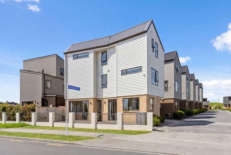 2 Koropiko Lane Flat Bush_21