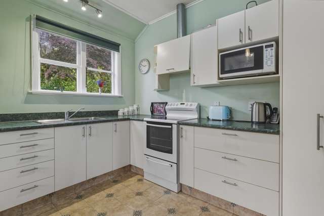 52 Greenhill Avenue Wakari_4