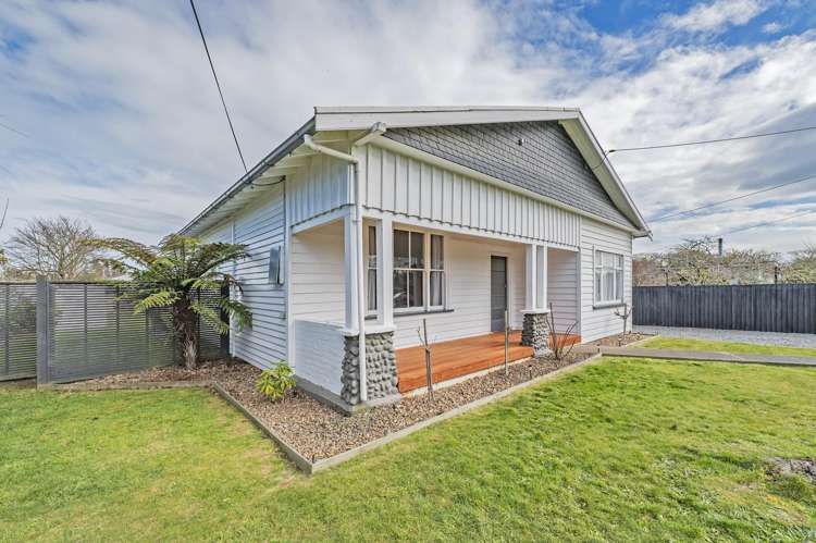 14 Lee Street Southbridge_29