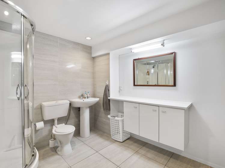 145 Upper Harbour Drive Greenhithe_30