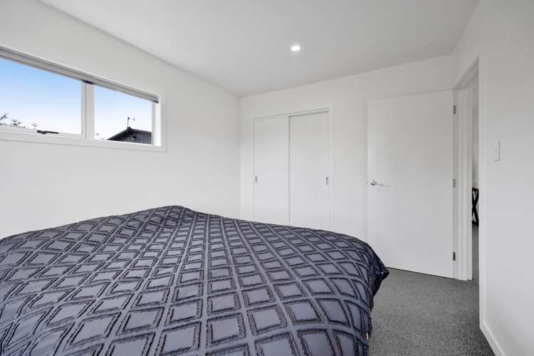 56 Warwick Road Stratford_15