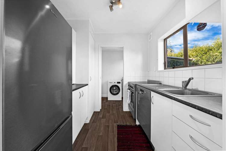 2/151 Blockhouse Bay Road Avondale_6