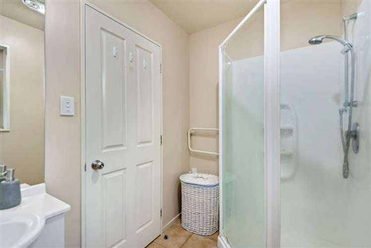 31a Havana Gardens Shirley_6