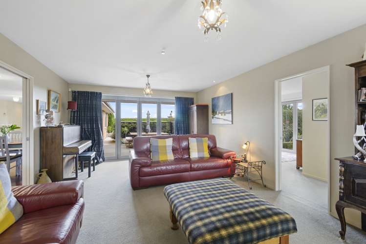 84 Stott Drive Darfield_12