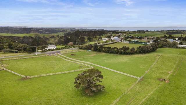 2594 Awhitu Road Awhitu Central_4