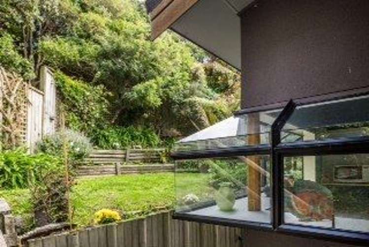 27a Seaview Road Paremata_21