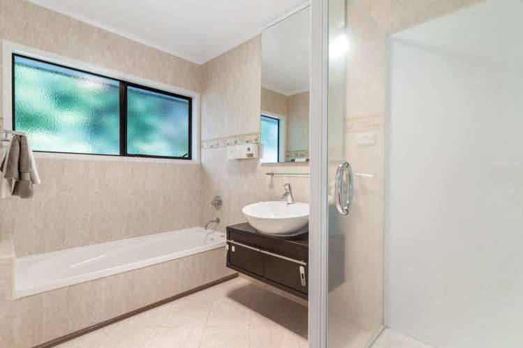 219 Chelsea View Drive Chatswood_24