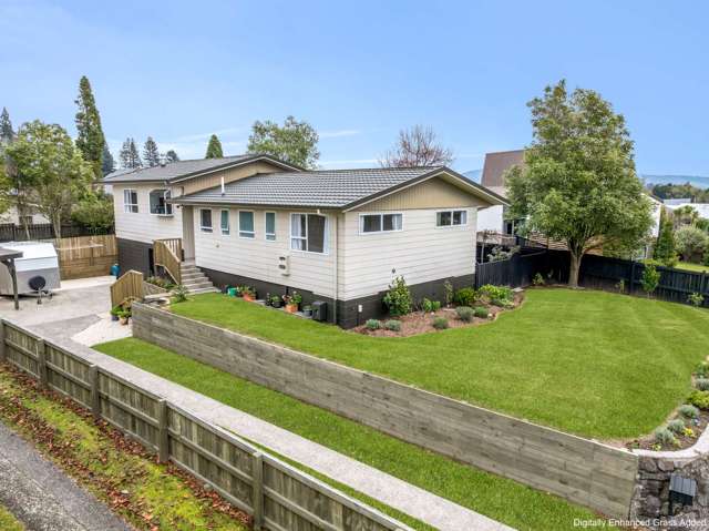 Endless Appeal in Sought-After Lynmore!