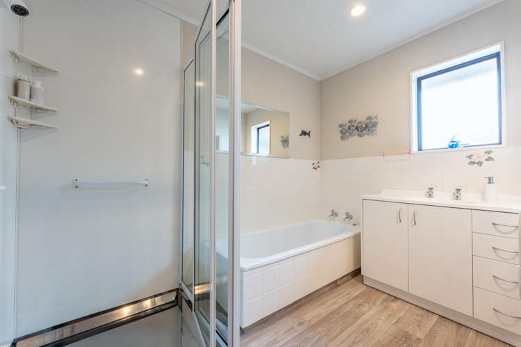 1C Ranfurly Street West End_15