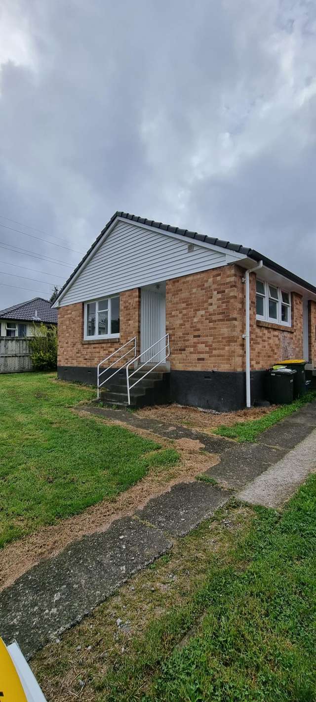 Tidy Home with Fully Fenced Yard