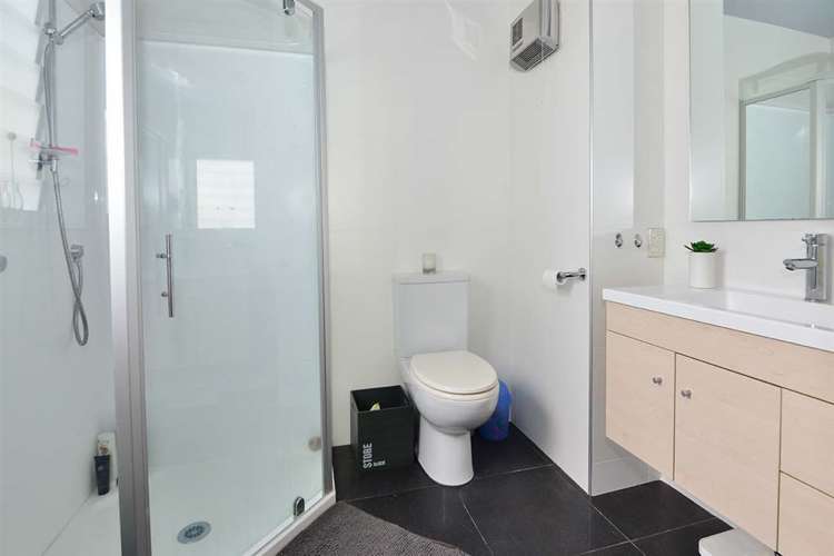 10 Springwater Vale Unsworth Heights_15