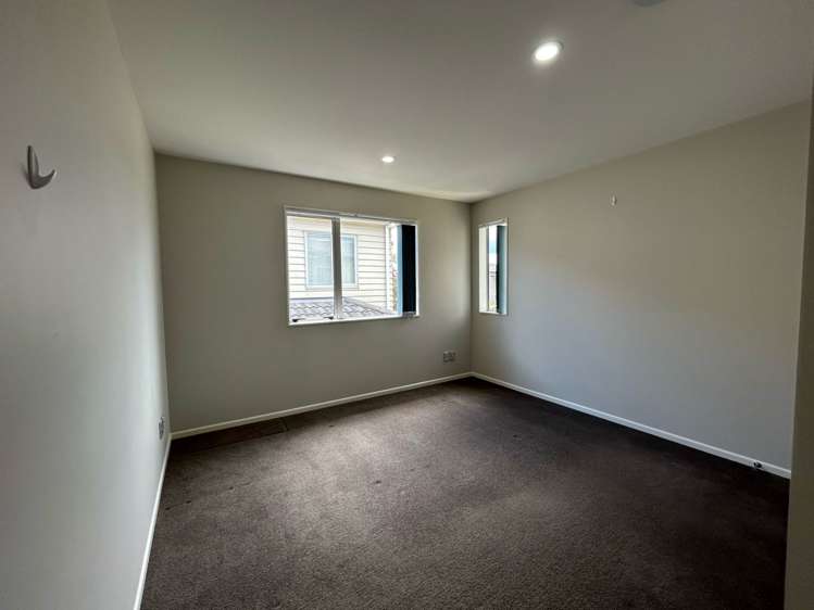 4 Shandon Street Flat Bush_7