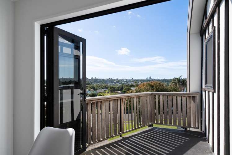 53 Heron Avenue East Matua_14