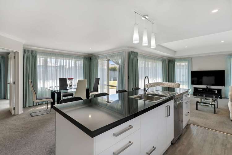 21 Denimes Crescent Rolleston_2