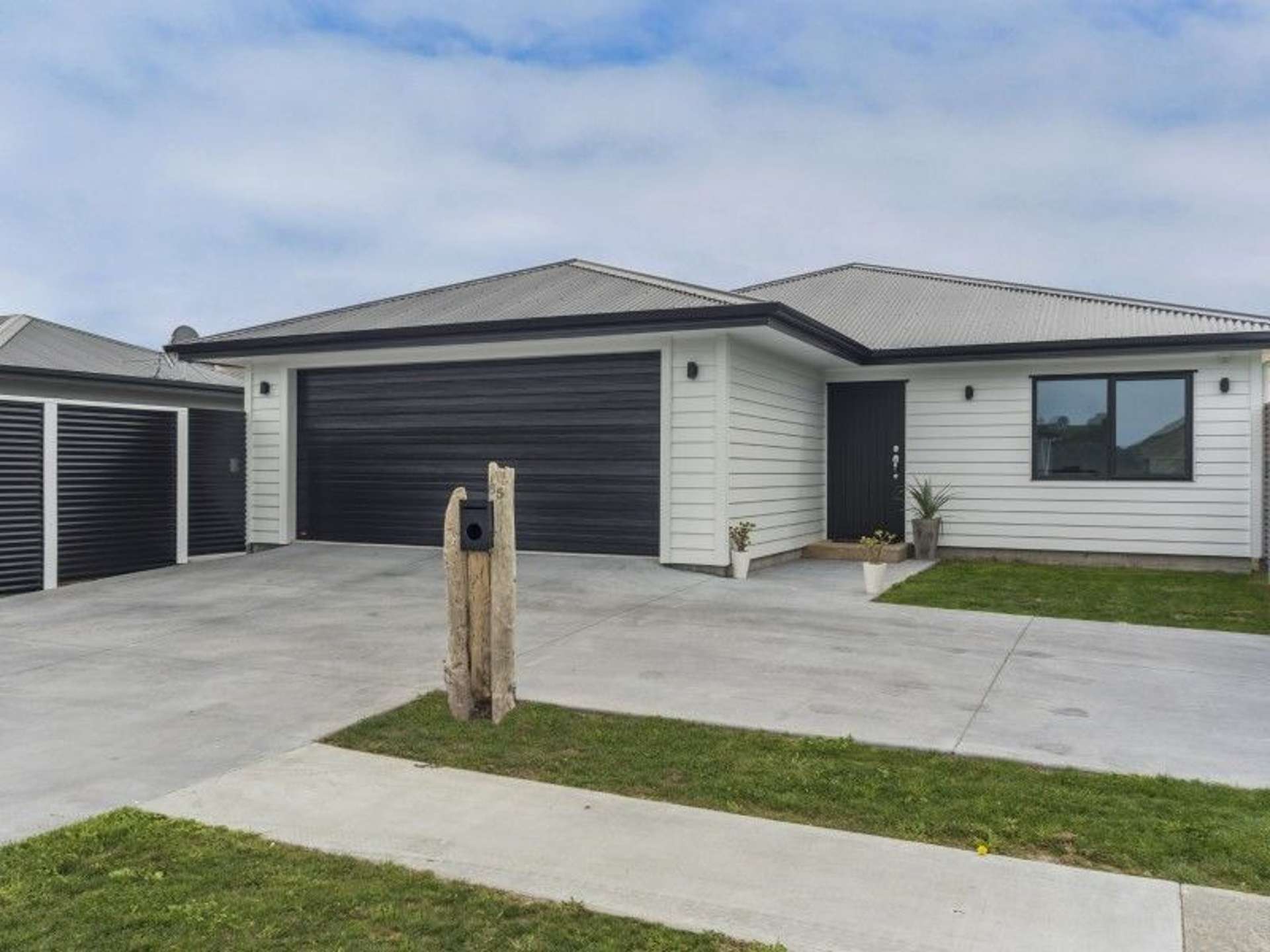 65 Hamilton Drive Wainui_0