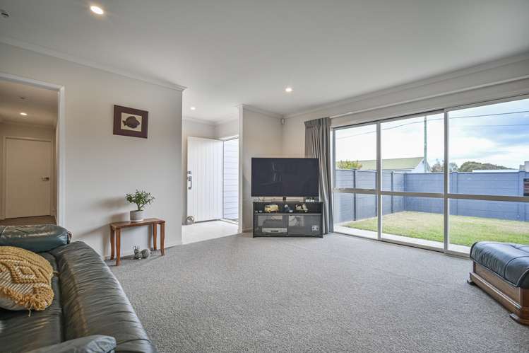 902 Florence Street Raureka_5