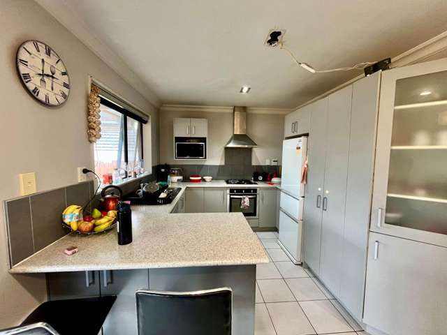 2/125 Russell Road Manurewa_4