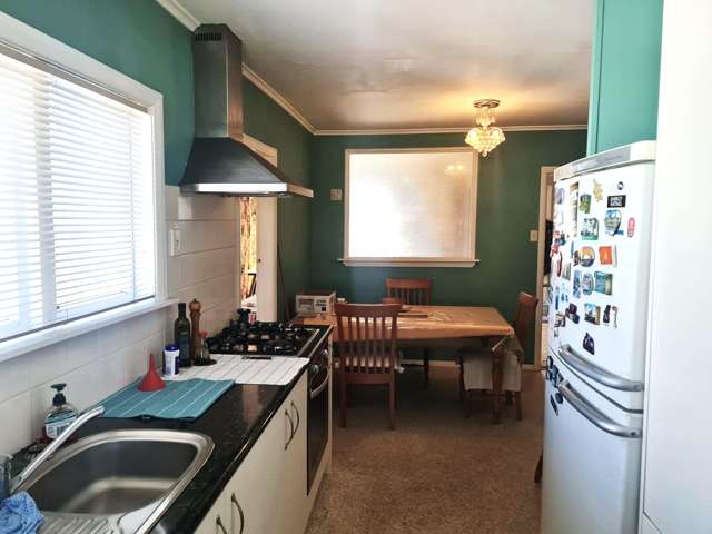 19 Hyde Street Wainuiomata_4