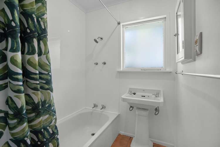 7 Hamstead Street Wainuiomata_14